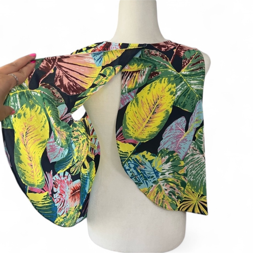 BCBG Tropical Leaf Print Sleeveless Top - NWOT - Picture 5 of 9